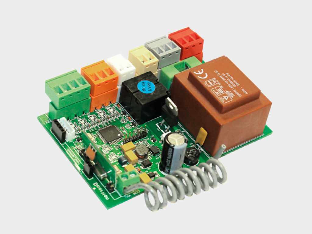 Ворота рулонные стальные с навальным приводом 16 Ворота рулонные стальные с навальным приводом 16