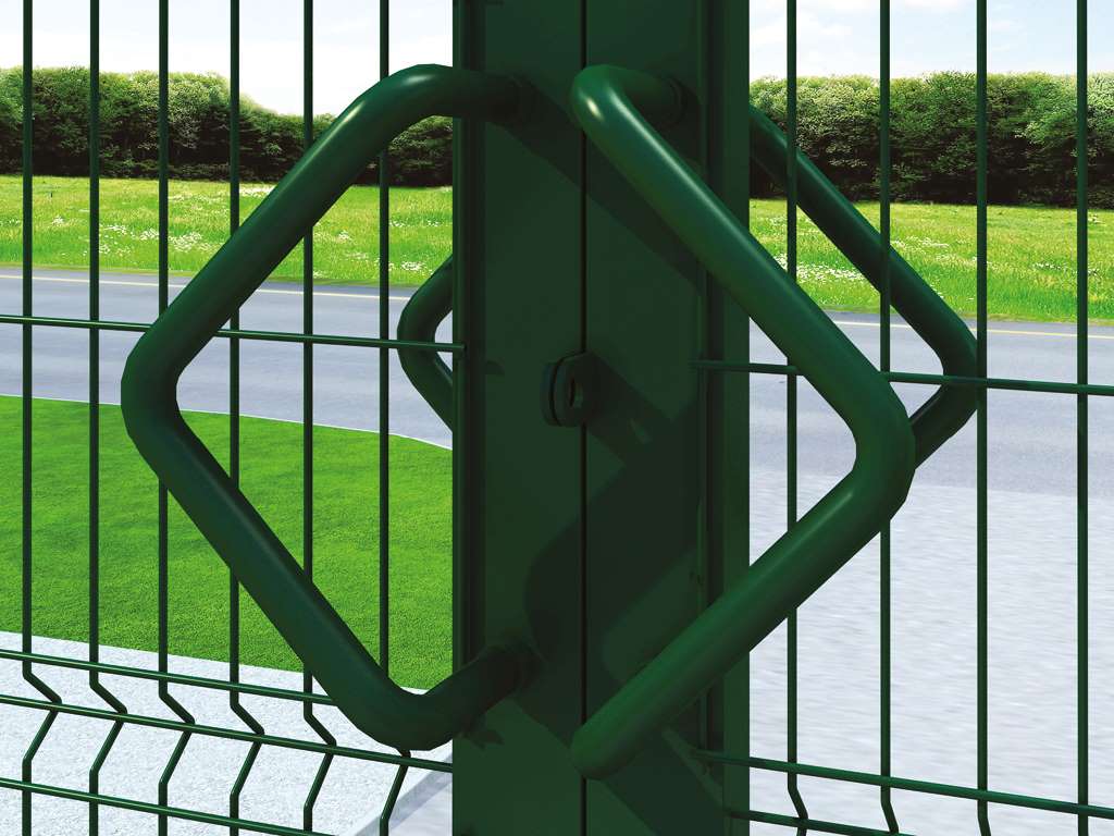 Ворота распашные со стальной рамой с заполнением сварной сеткой 14