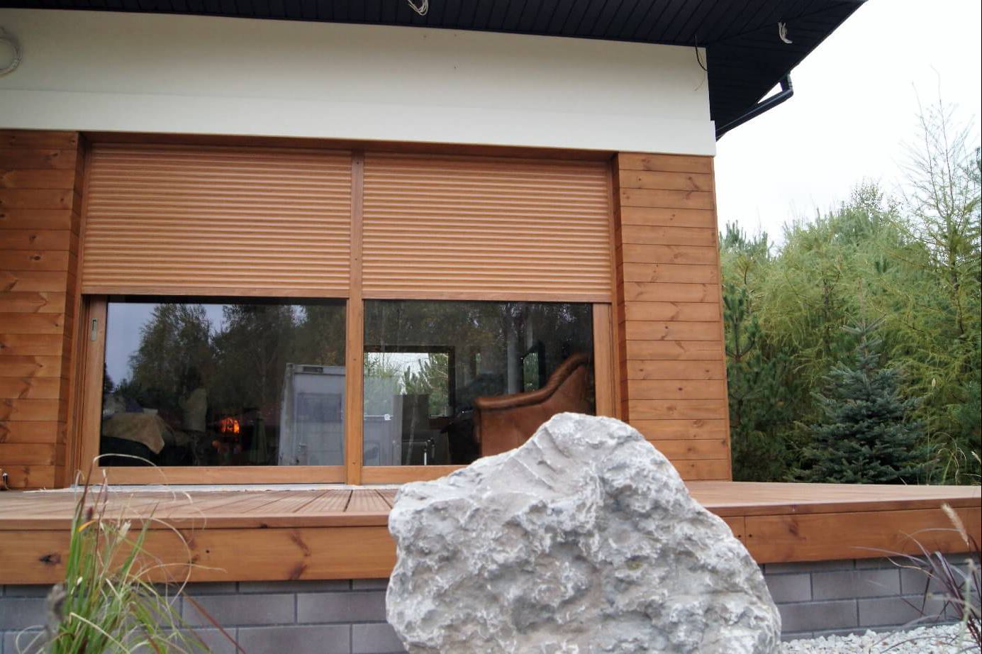 Рольставни взломостойкие на окна из экструдированного роллетного профиля RHE45M 7 Рольставни взломостойкие на окна из экструдированного роллетного профиля RHE45M 7